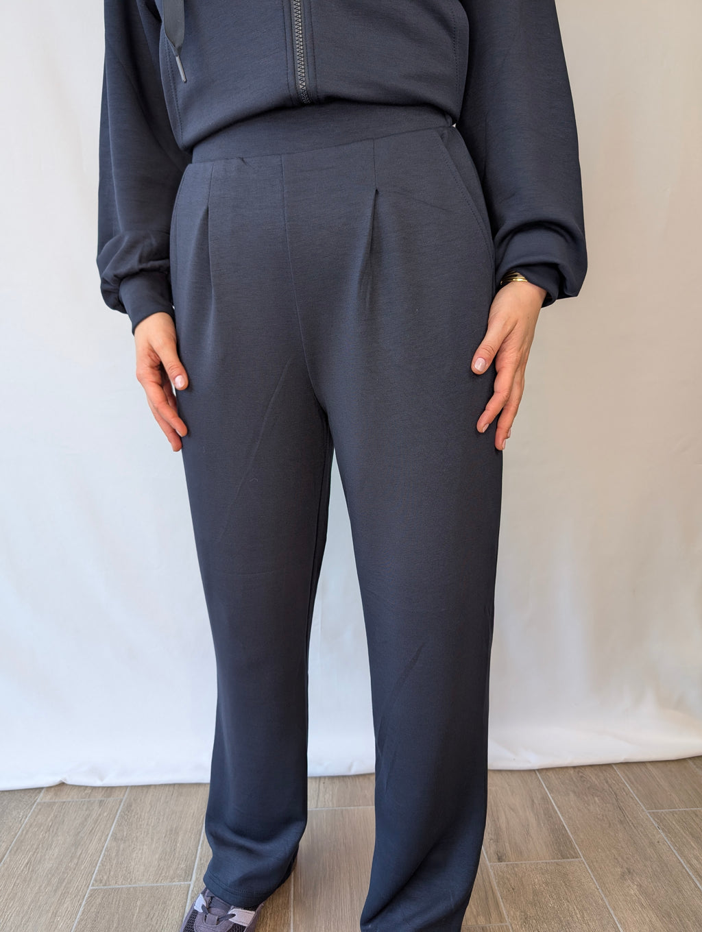 Pantalone tuta pinces VEROMODA