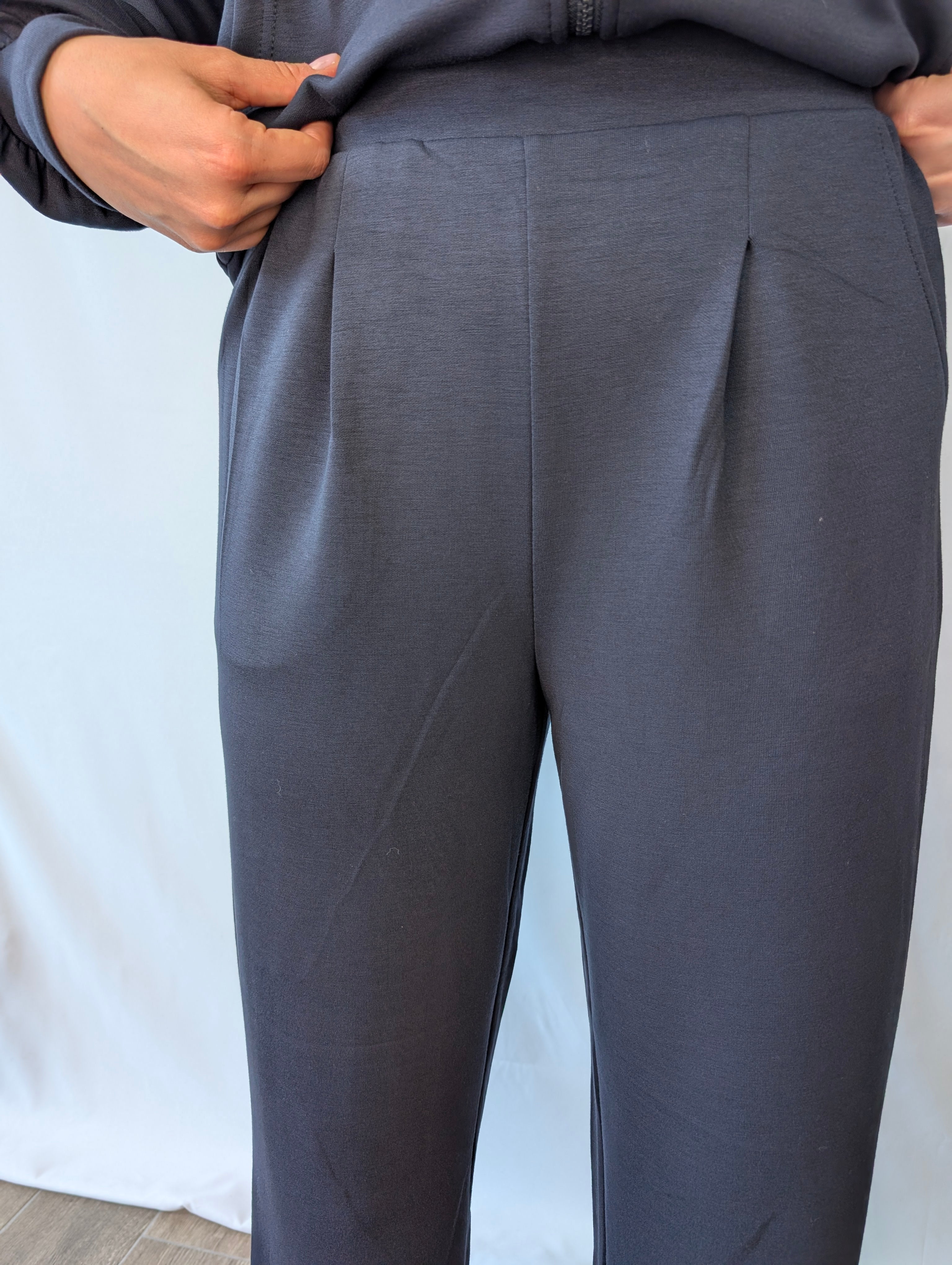 Pantalone tuta pinces VEROMODA