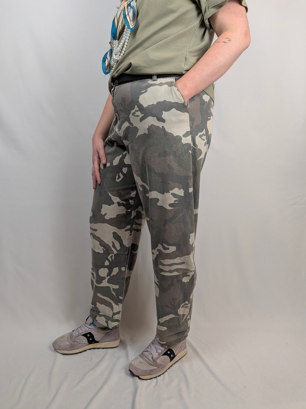 Pantalone ovetto mimetico SUSY STAR CURVY