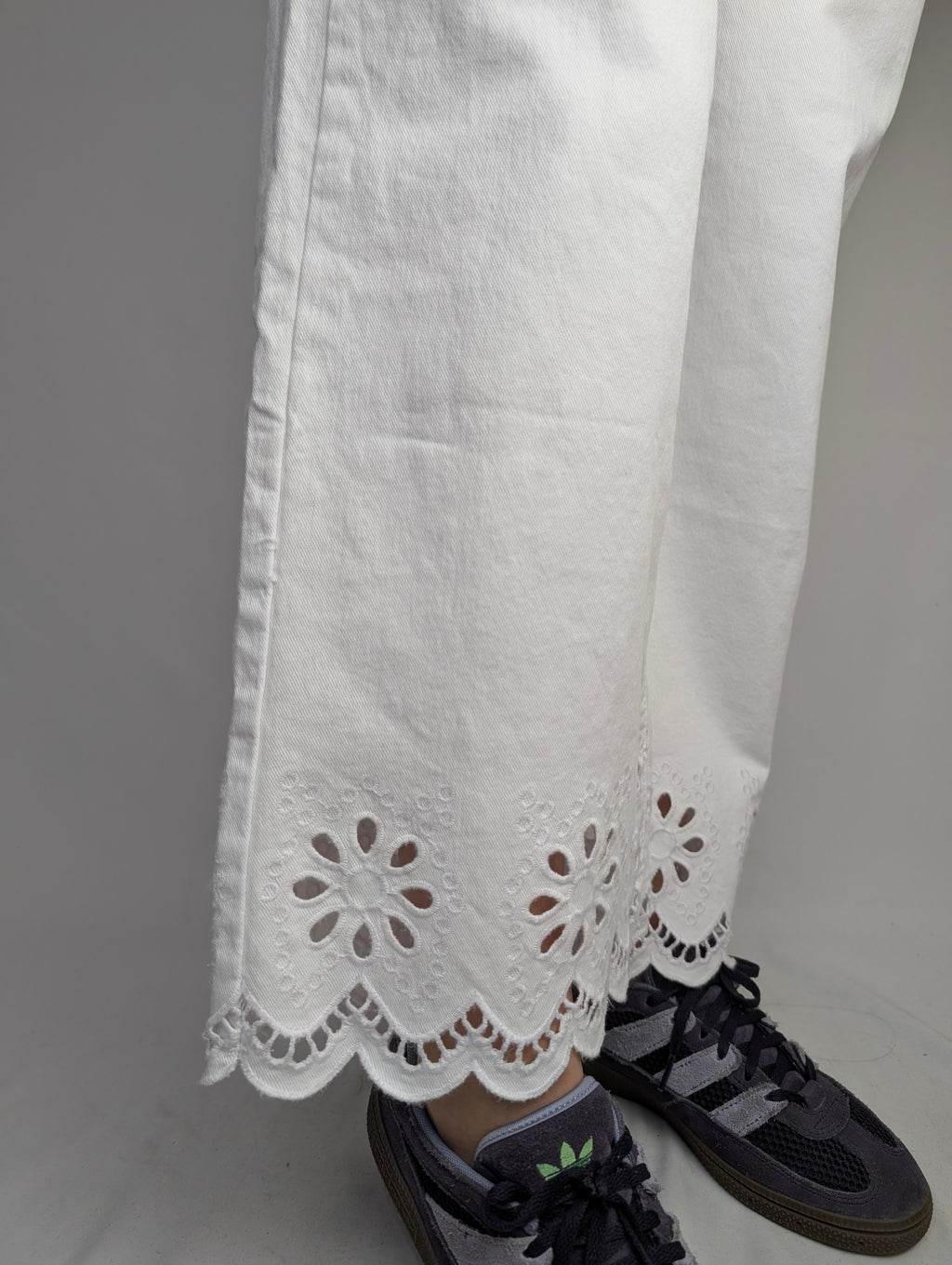 Jeans orlo ricamato DA GIORGIA