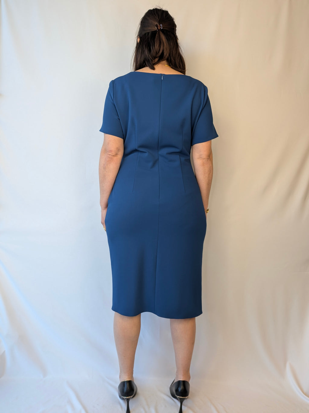 Abito tubino spilla RINASCIMENTO CURVY