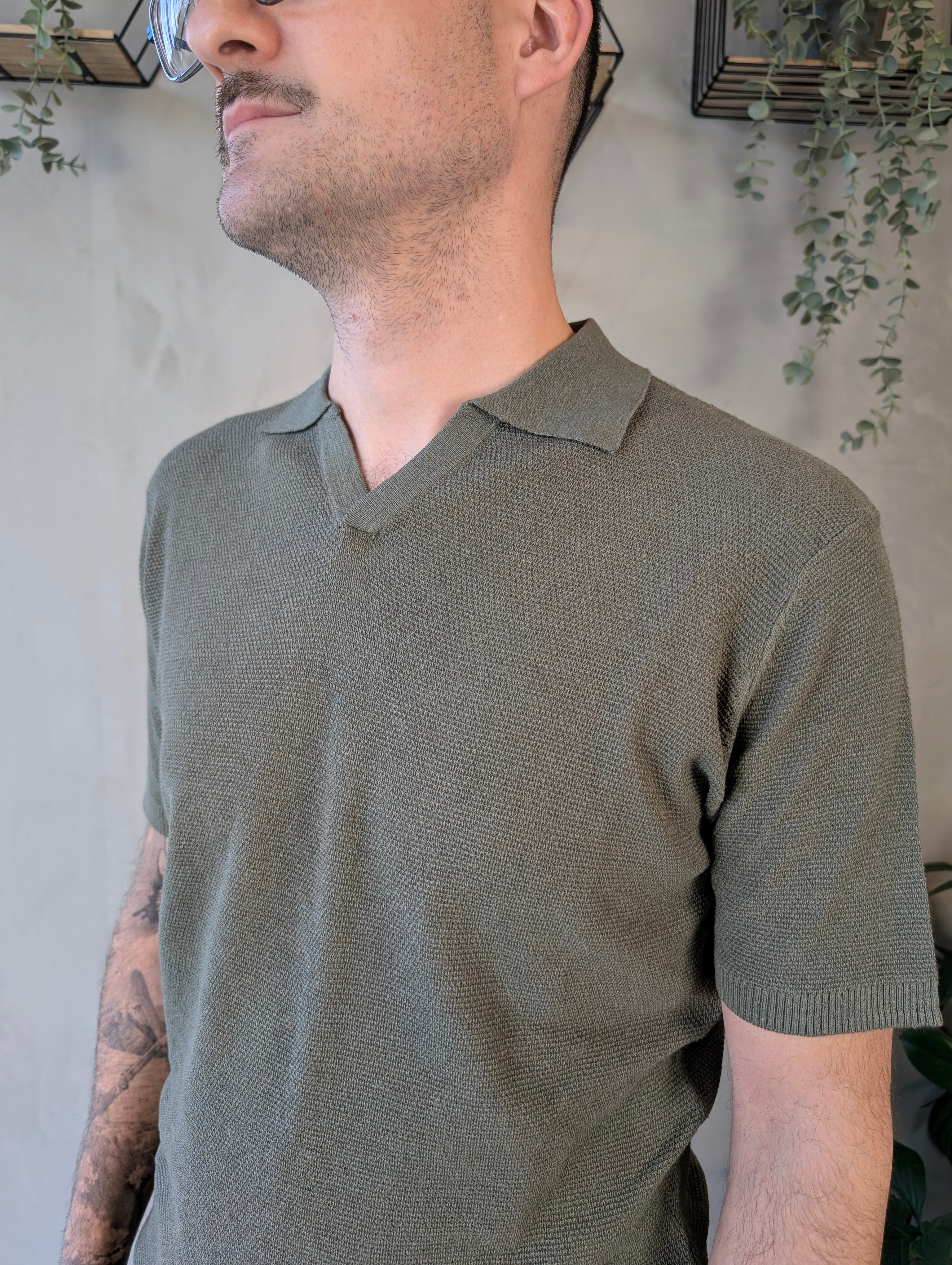 Polo scollo aperto CONSENSO