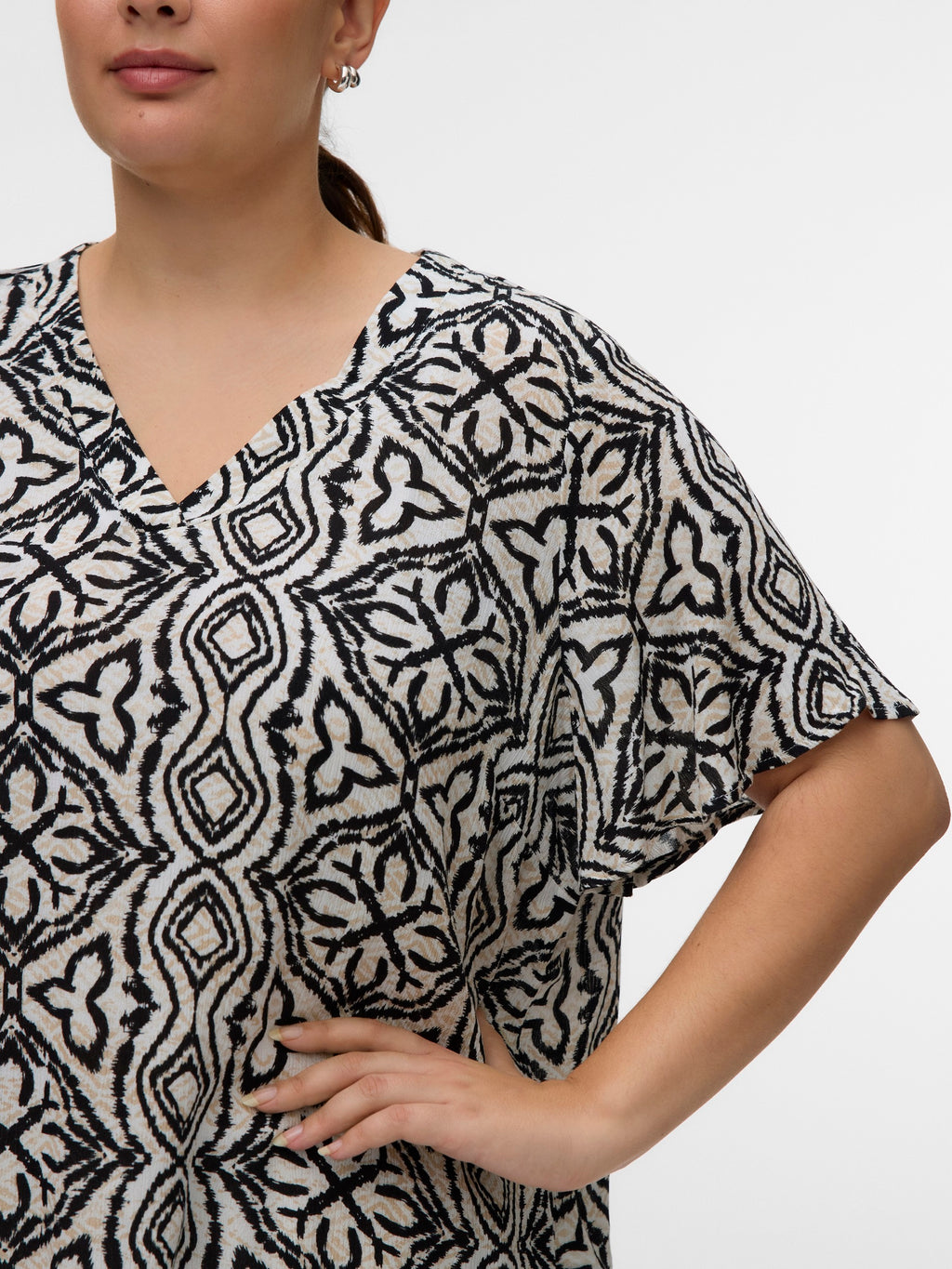Casacca stampata scollo v geometrica VEROMODA CURVY